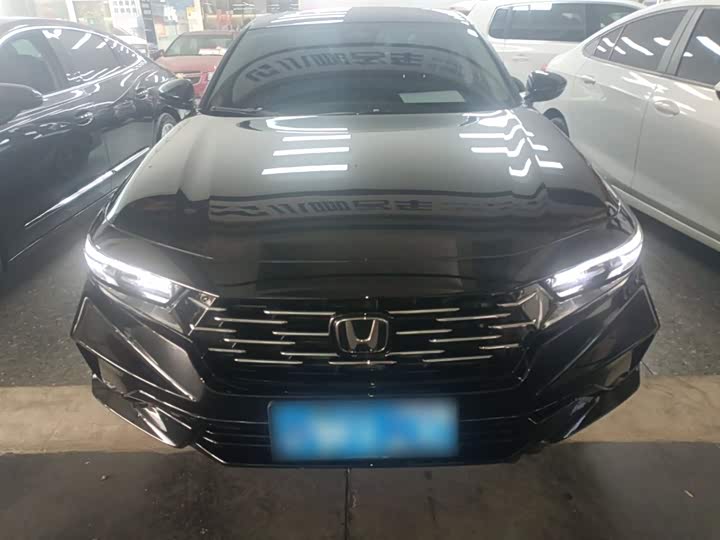 Фото 3 - Honda Accord