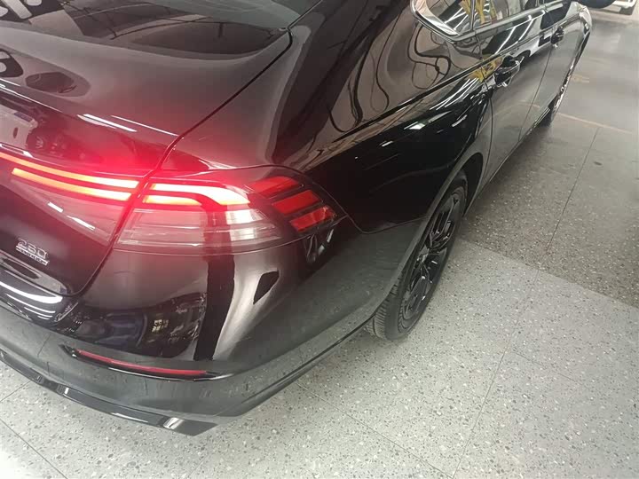 Фото 8 - Honda Accord