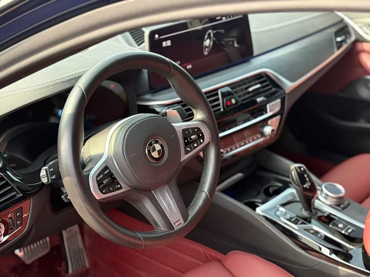 Фото 6 - BMW 5 Series