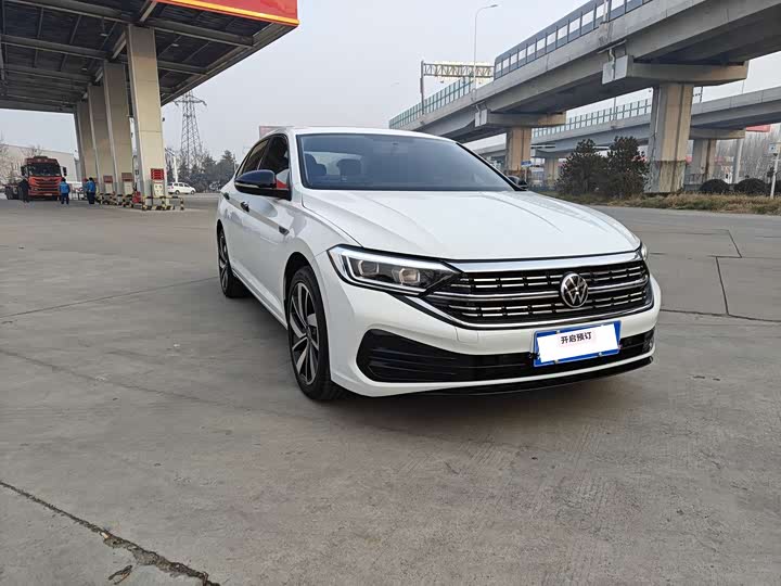 Фото 2 - Volkswagen Sagitar L