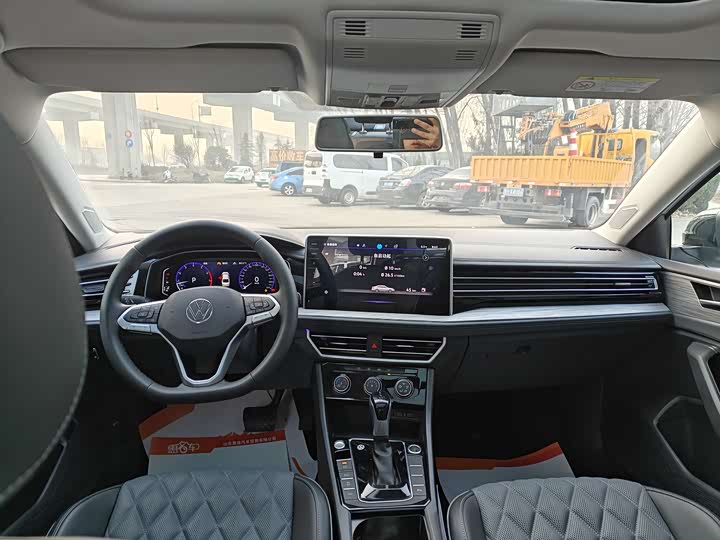 Фото 3 - Volkswagen Sagitar L