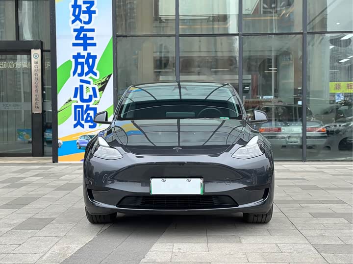 Фото 2 - Tesla Model Y