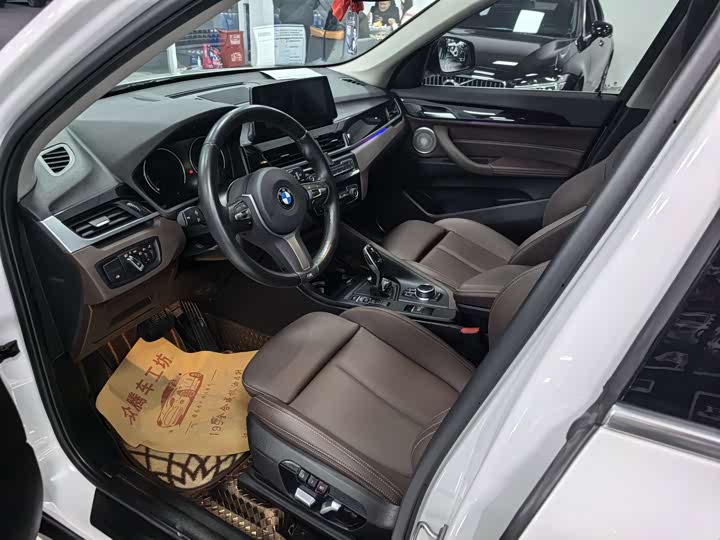 Фото 4 - BMW X1