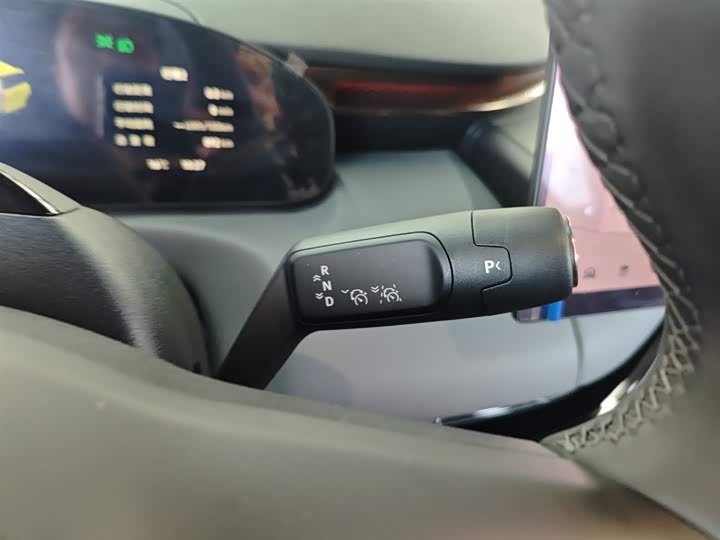 Фото 6 - Zeekr Mix