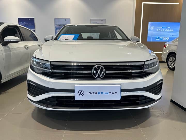 Фото 2 - Volkswagen Bora