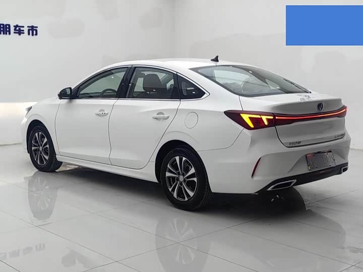 Фото 4 - Changan Eado Plus