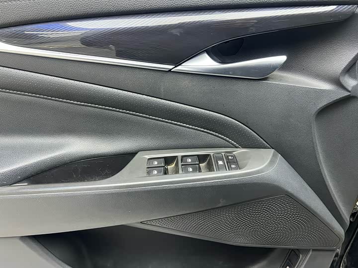 Фото 6 - Maxus G50