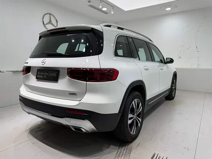 Фото 2 - Mercedes-Benz GLB-Class