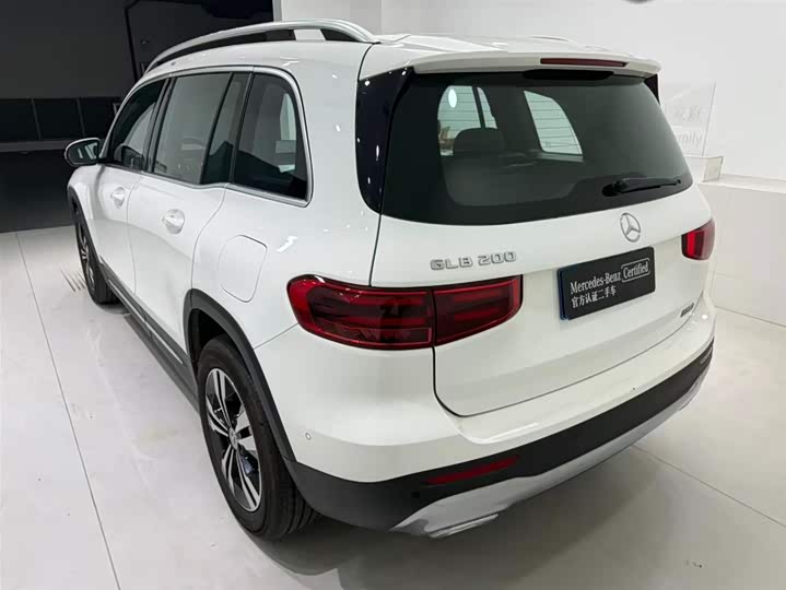 Фото 7 - Mercedes-Benz GLB-Class