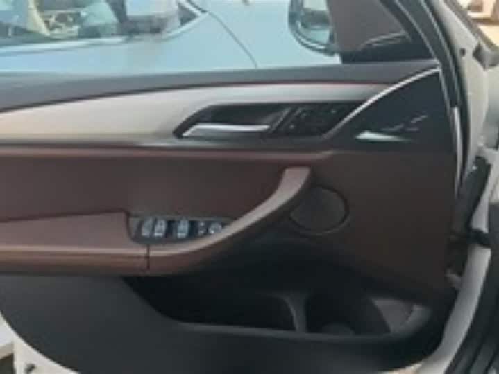 Фото 7 - BMW iX3