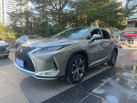 Фото 1 - Lexus RX