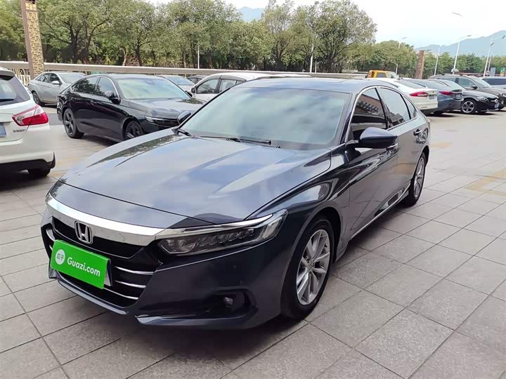 Фото 1 - Honda Accord