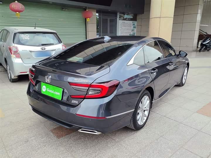 Фото 7 - Honda Accord