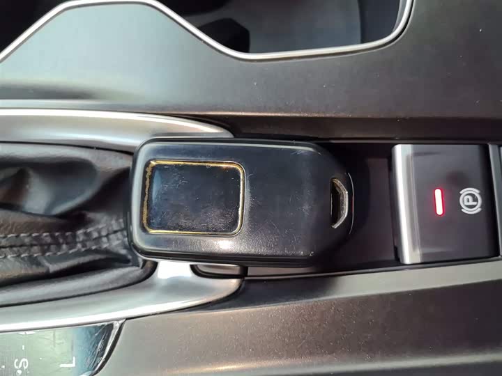 Фото 9 - Honda Accord