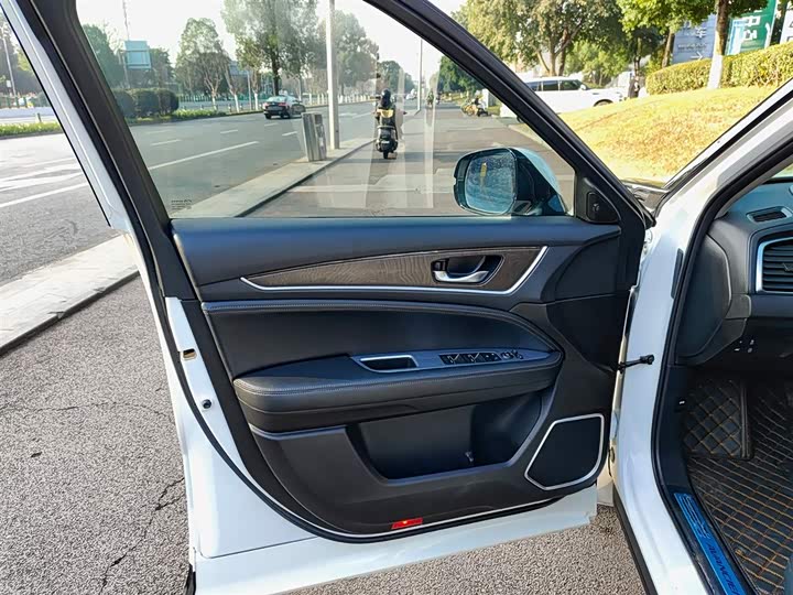 Фото 6 - Honda Avancier