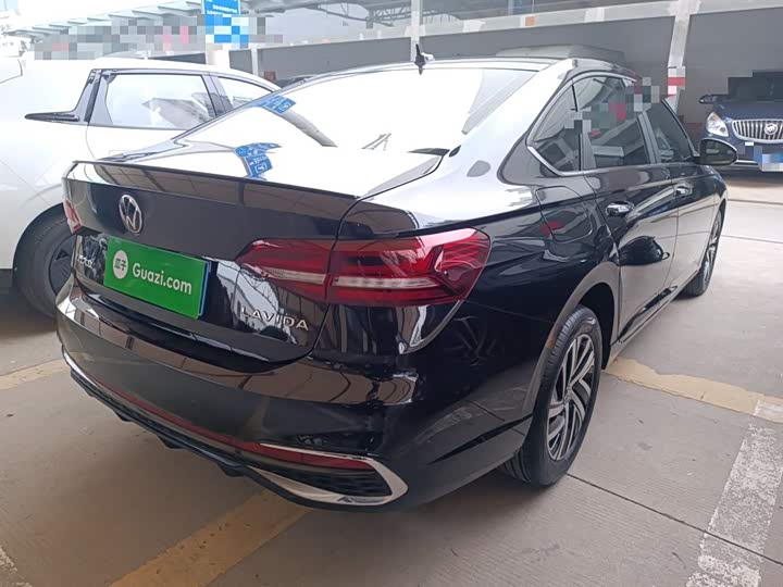 Фото 7 - Volkswagen Lavida