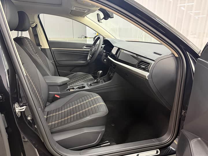 Фото 8 - Volkswagen Lavida