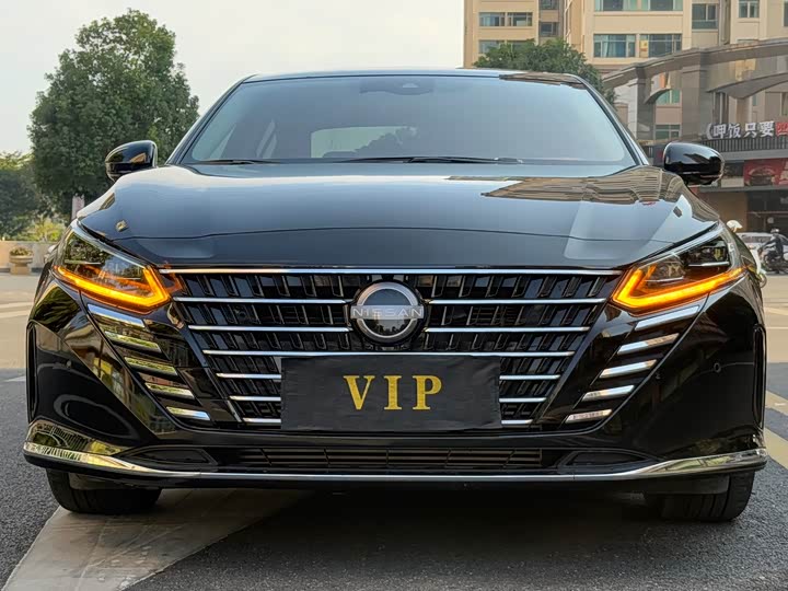 Фото 2 - Nissan Teana