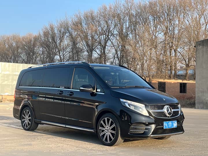 Фото 3 - Mercedes-Benz V-Class