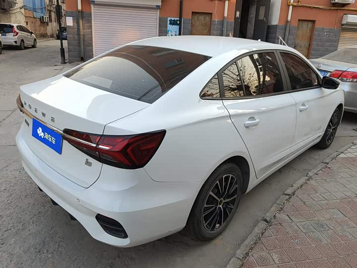 Фото 3 - Roewe i5