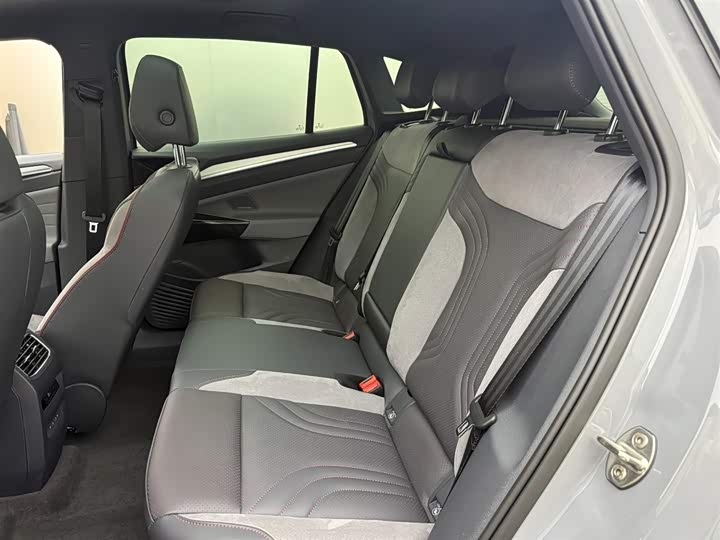 Фото 8 - Volkswagen ID.4 Crozz