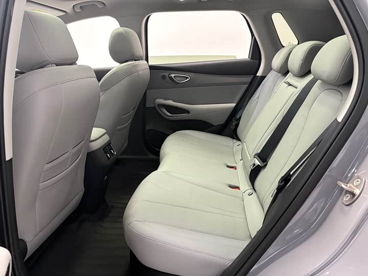 Фото 8 - BYD Sea Lion 05 EV