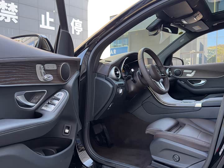 Фото 4 - Mercedes-Benz GLC-Class