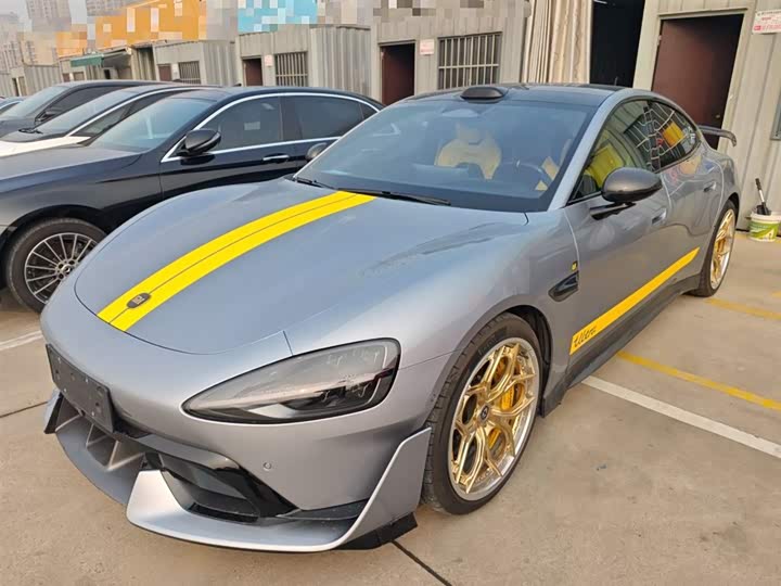 Фото 2 - Xiaomi SU7 Ultra