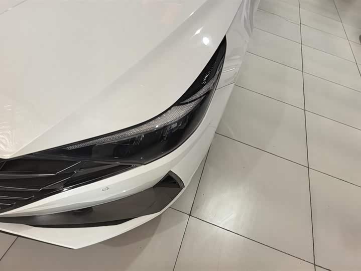 Фото 5 - Hyundai Elantra N line