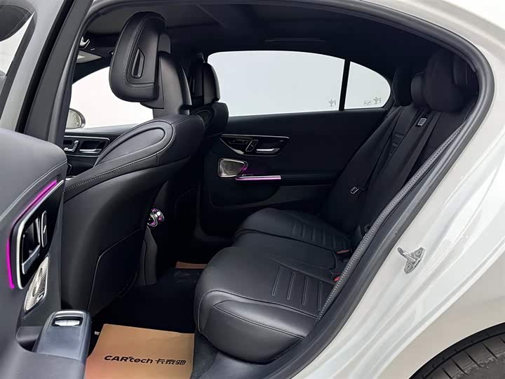 Фото 9 - Mercedes-Benz C-Class