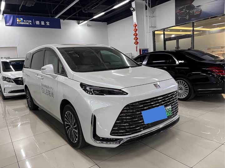 Фото 2 - Buick GL8 Hybrid