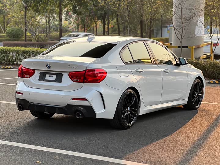 Фото 7 - BMW 1 Series