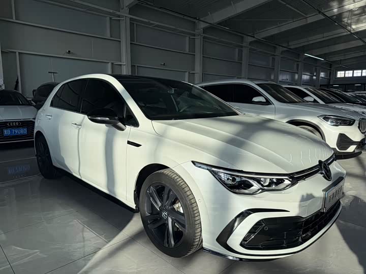 Фото 3 - Volkswagen Golf