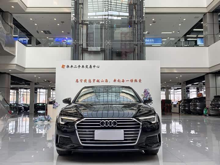 Фото 2 - Audi A6L