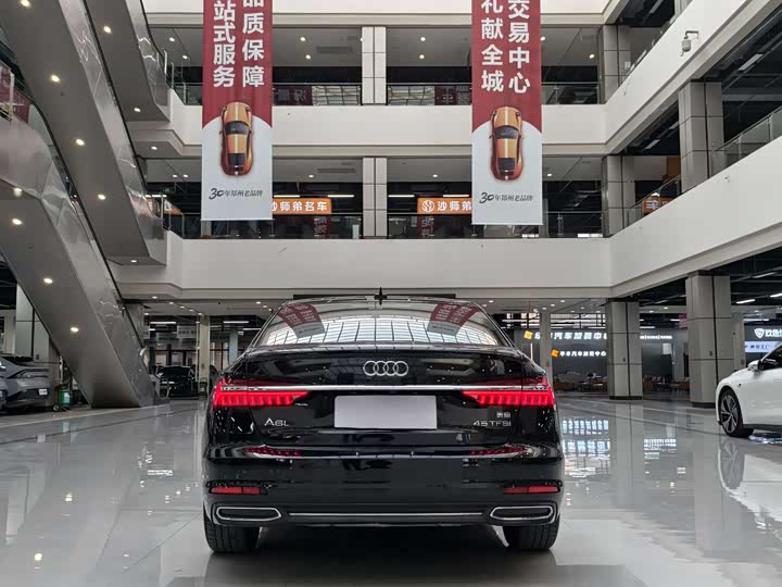 Фото 5 - Audi A6L