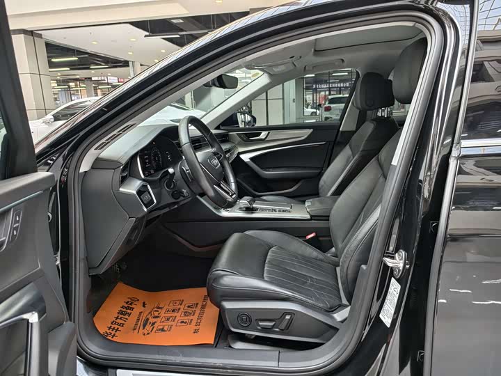 Фото 8 - Audi A6L