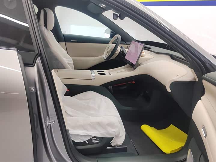 Фото 8 - Xiaomi YU7