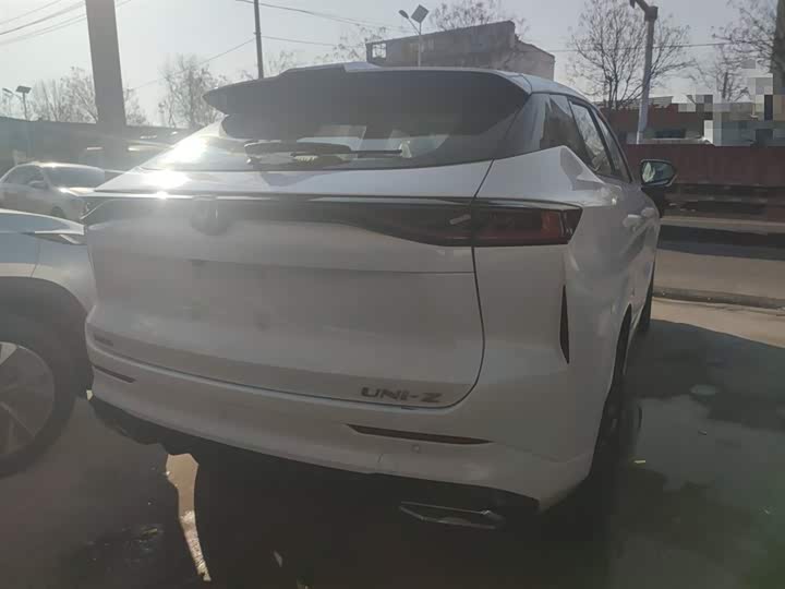 Фото 7 - Changan UNI-Z