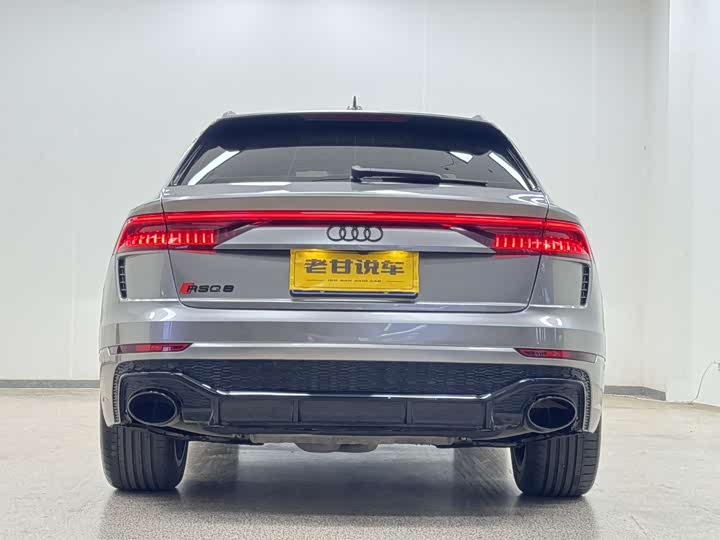 Фото 6 - Audi Q8