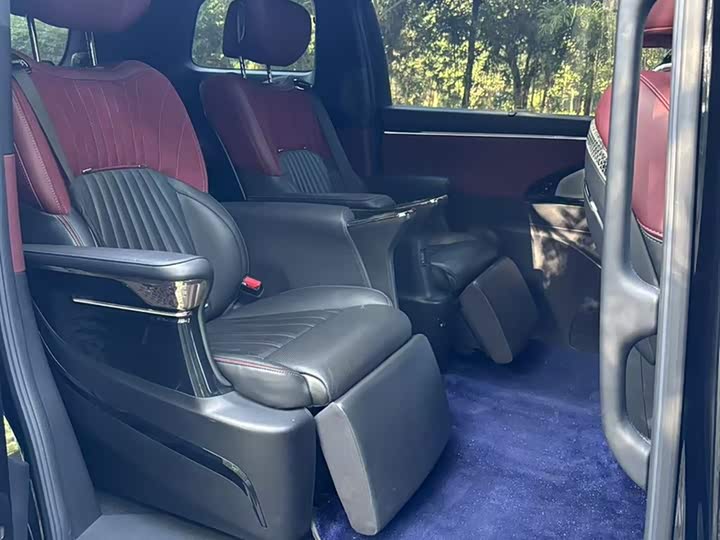 Фото 4 - GAC Trumpchi M8