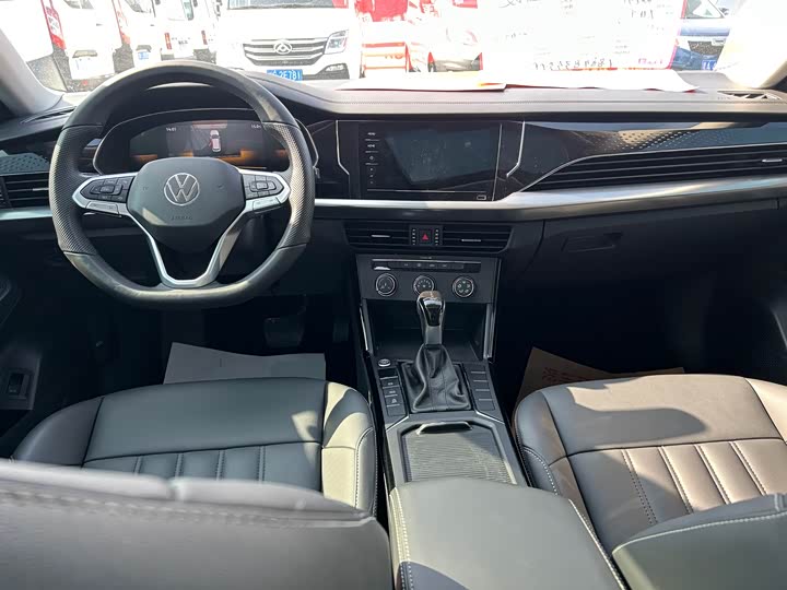 Фото 4 - Volkswagen Passat