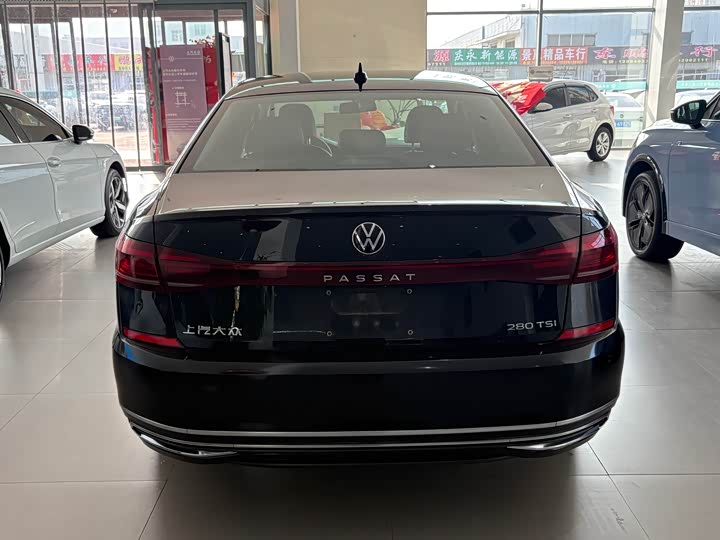 Фото 5 - Volkswagen Passat