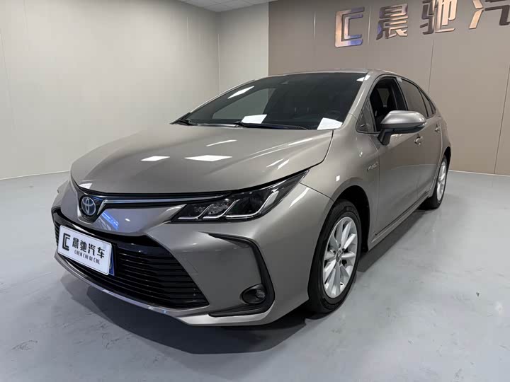 Фото 1 - Toyota Corolla