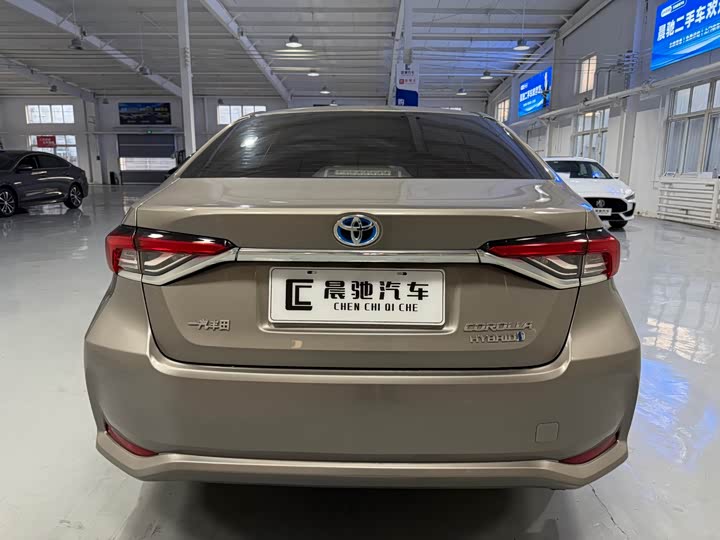 Фото 5 - Toyota Corolla