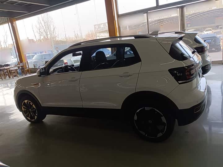 Фото 5 - Volkswagen Tacqua