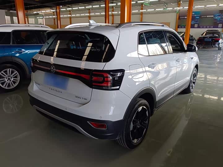 Фото 7 - Volkswagen Tacqua