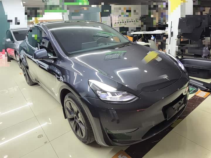 Фото 4 - Tesla Model Y