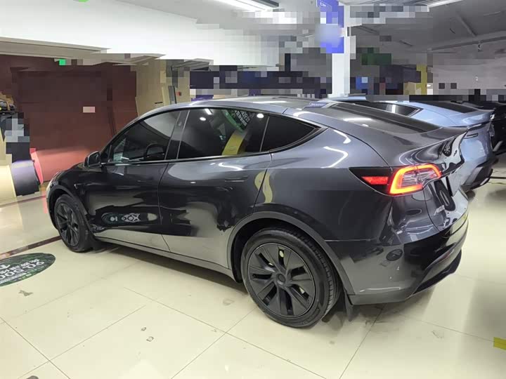 Фото 5 - Tesla Model Y