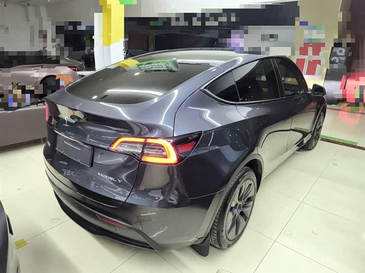 Фото 7 - Tesla Model Y