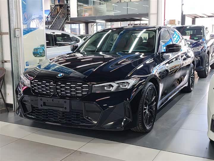 Фото 2 - BMW 3 Series